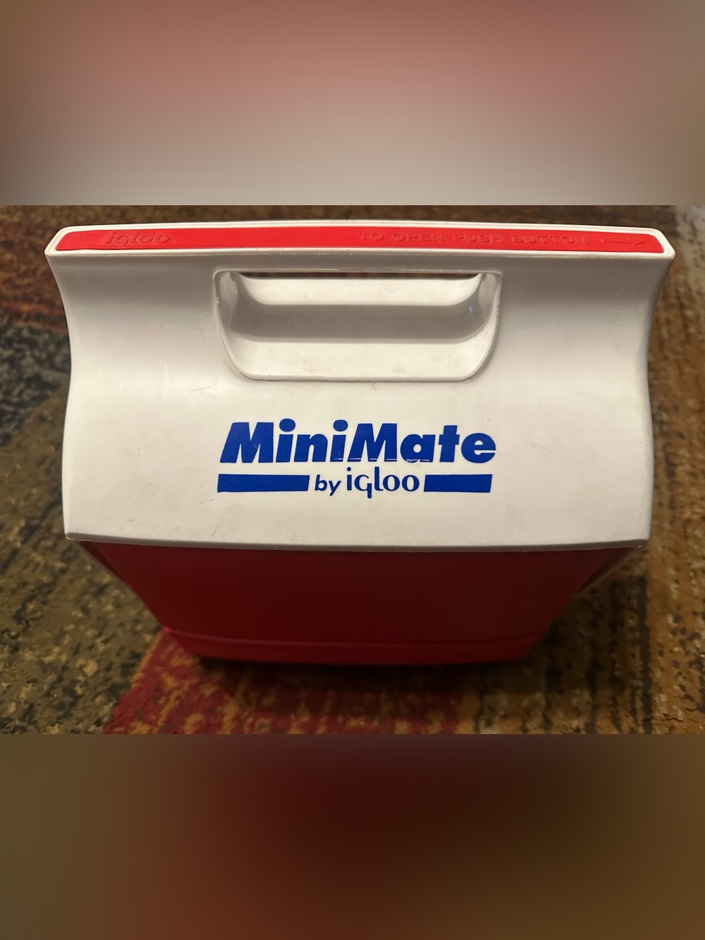 MiniMate by Igloo Portable Cooler - Red & White
